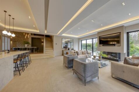 The Farmhouse - Open Plan Living