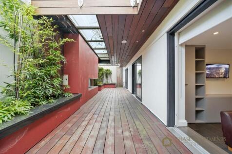 Butlers Wharf SE1 2YE-5.jpg