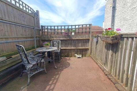 Roof Terrace 2.jpeg