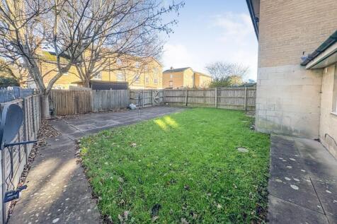 23 ¿ 27 Corn Bar, Witney, Oxfordshire, OX28 6FB