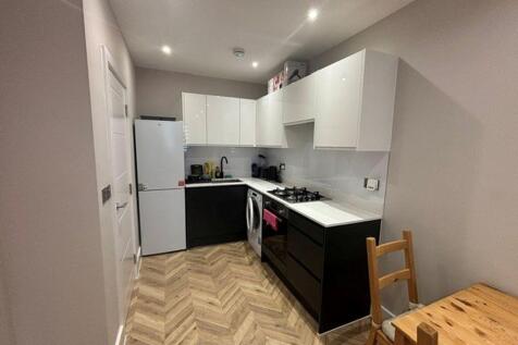 Fishponds Road, Wokingham photo 5
