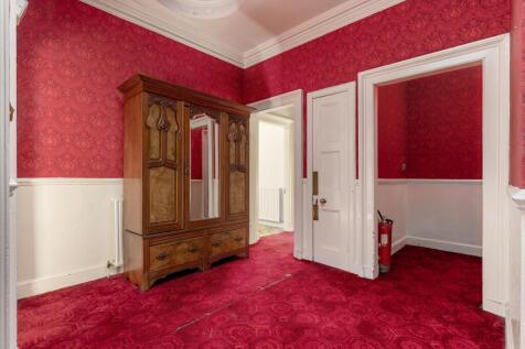 12 bed, 4 bath Detached in Edinburgh - Photo 13
