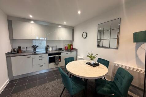 Apartment , City Quadrant,  Waterloo Square, Newcastle upon Tyne photo 3