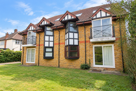 Stanwell Road, Ashford, Surrey, TW15 photo 5