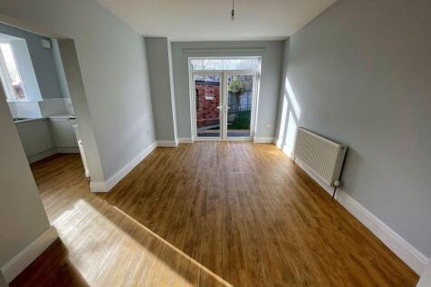 Hilbre Road, Burnage, Manchester photo 5