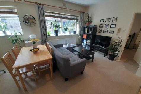 3. Living Room 1.jpg