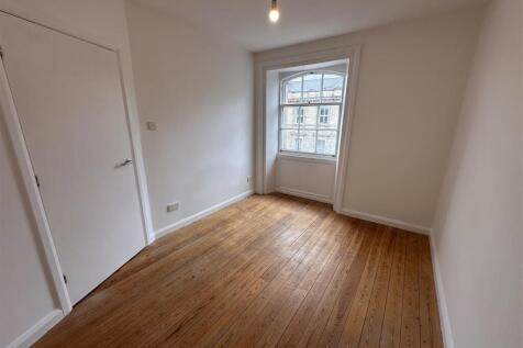 Byram Court, Huddersfield photo 5