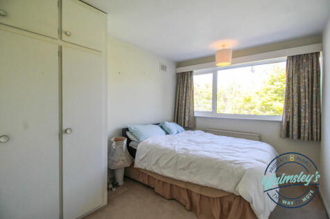 Second front bedroom