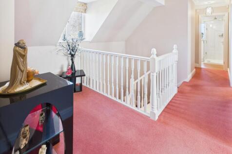 FIRST FLOOR STAIRS AND LANDING