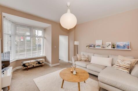 KITCHEN, DINER AND LIVING ROOM