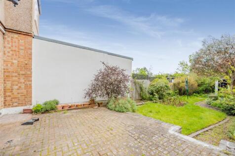 SANDBOURNE AVENUE.jpg