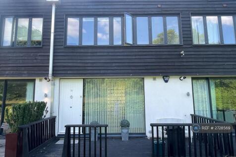 Old Mill Close, Uxbridge, UB8 photo 3