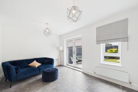 Open Plan Kitchen &amp; Lounge