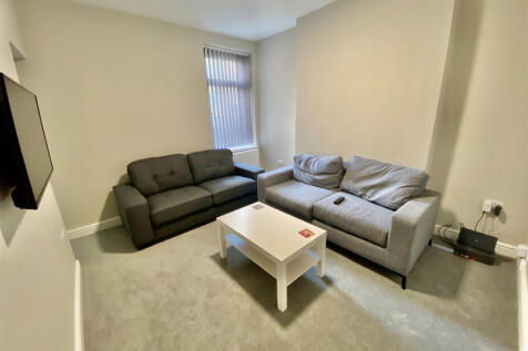 4-bed house on Newsham Road, Lancaster, £2,825/mo