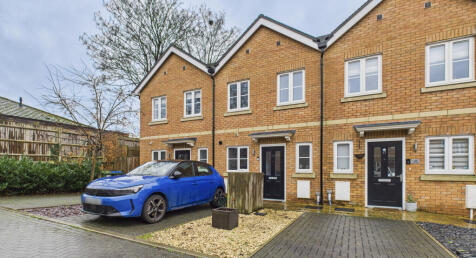 1-CAM04968G0-PR0096-STILL010