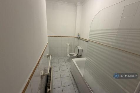London St, Larkhall, ML9 photo 3