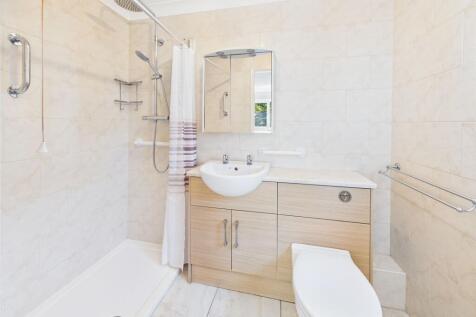 Master Ensuite
