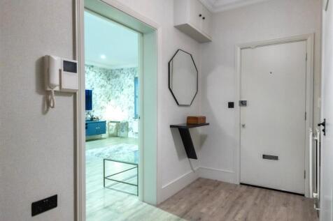 Reception Hall 4.jpg