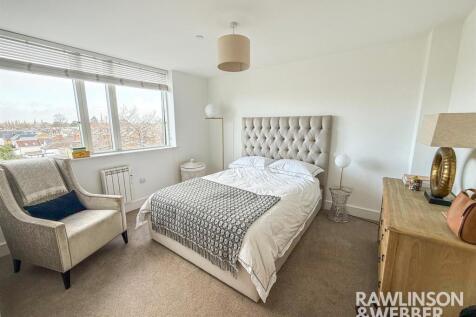 Main Bedroom.jpg