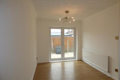 Gables Close,Fearnhead,Warrington,WA2 photo 3
