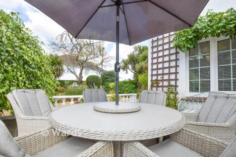 External Lifestyle Photograph