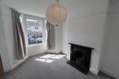 Cyril Street West photo 5