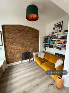 Sitting Room Area