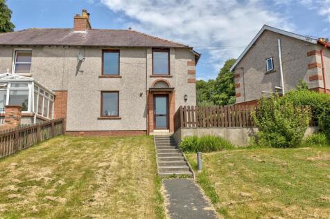 Front Garden / Aspect