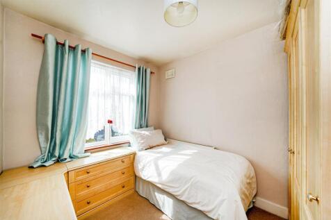 76 Roberts Road-20.jpg