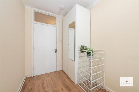 Dukes Court 8-006 MR - HPA.jpg