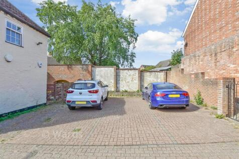 Driveway/Parking
