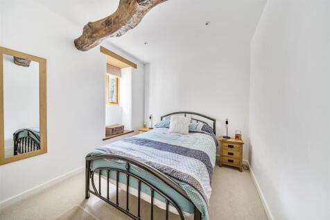 East Barn Bed 3.jpg