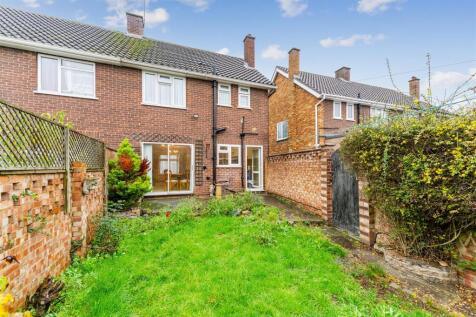 14 Lynton Close, Isleworth TW7 7ET-25.JPG