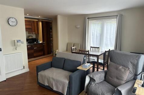 Open Plan Lounge/Kitchen Space