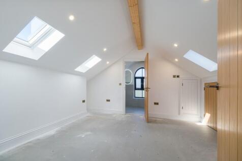 1440px-The Assemb...