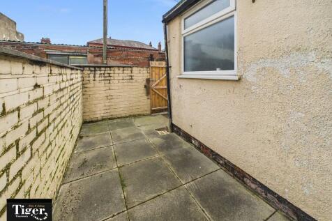 CAM02176G0-PR0771...