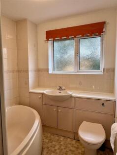 Bathroom.jpg
