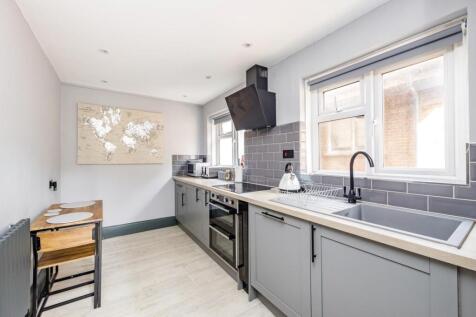 High Street Kitchen.JPG