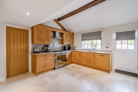 4 Beeston Hall Mews-51.jpg