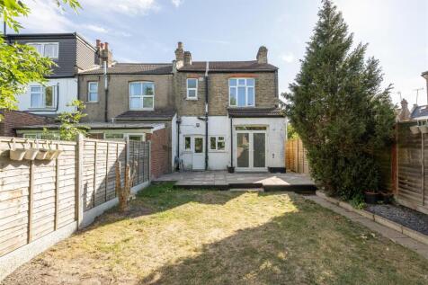 Orford Road, E18