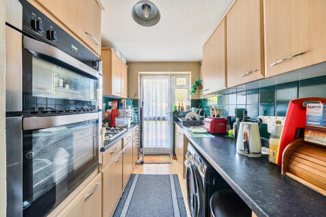 1358642-5-68d271f...