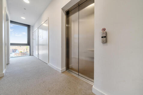 1406078-17-697a33...