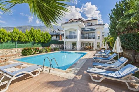 DETACHED VILLA