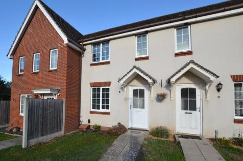 2-bed terraced on Thaxted Road, Saffron Walden, £1,500/mo