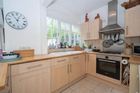 Kitchen 17 Cascade.jpg