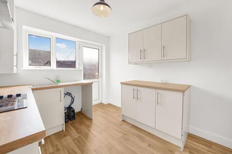 Damian Drive, Newton-Le-Willows, WA12 photo 3