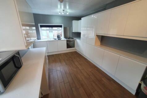 Kitchen Angle 1