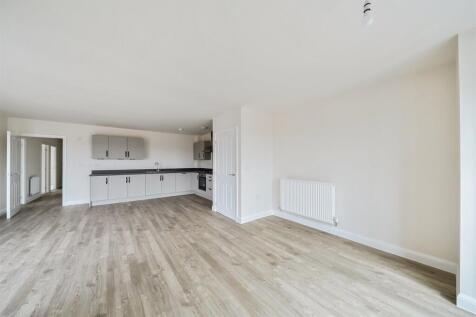 3 bedroom property in Galton Road, Cambridge photo 3
