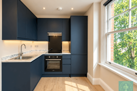1 bed 2nd floor flat