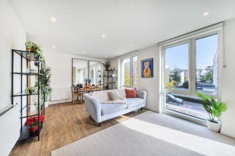Davidson Frost-Wellings, DFW, Welford Court, Edgwa